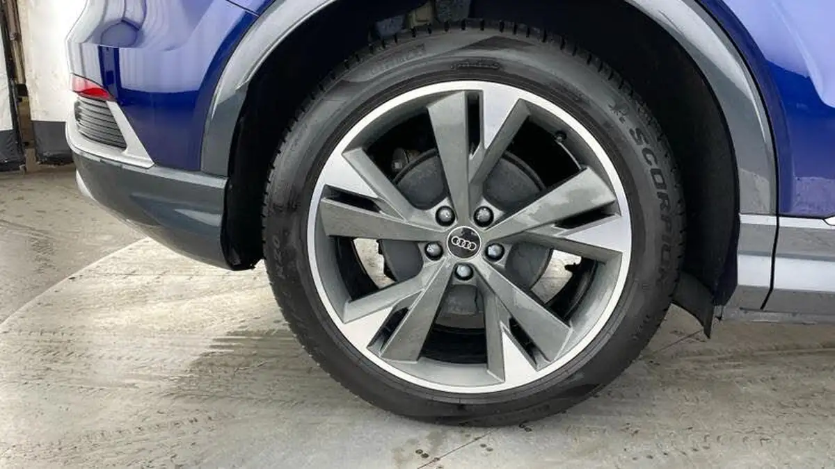 2024-audi-q4-e-tron-45e-s-line-sportback-auto-big-26