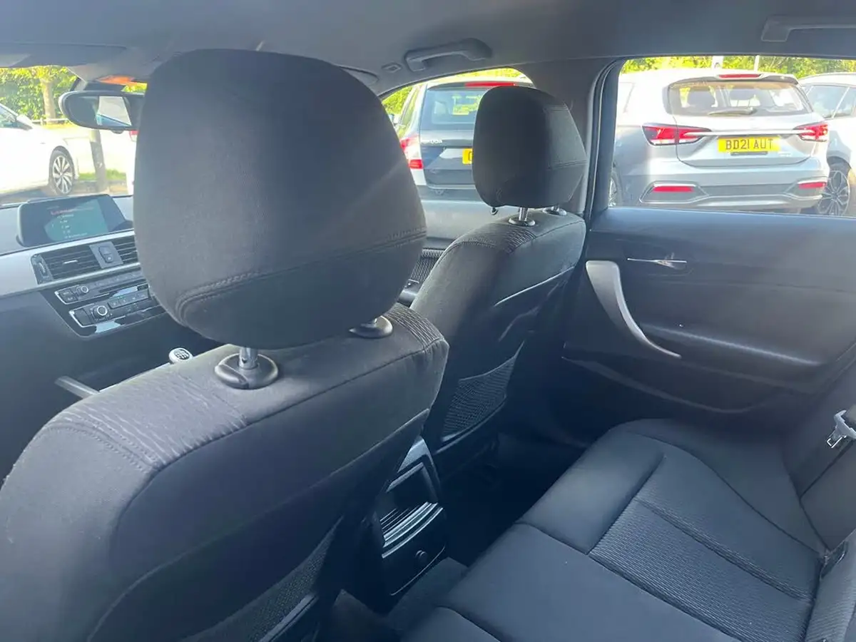 2019-bmw-1-series-15-118i-se-138bhp-5d-big-23