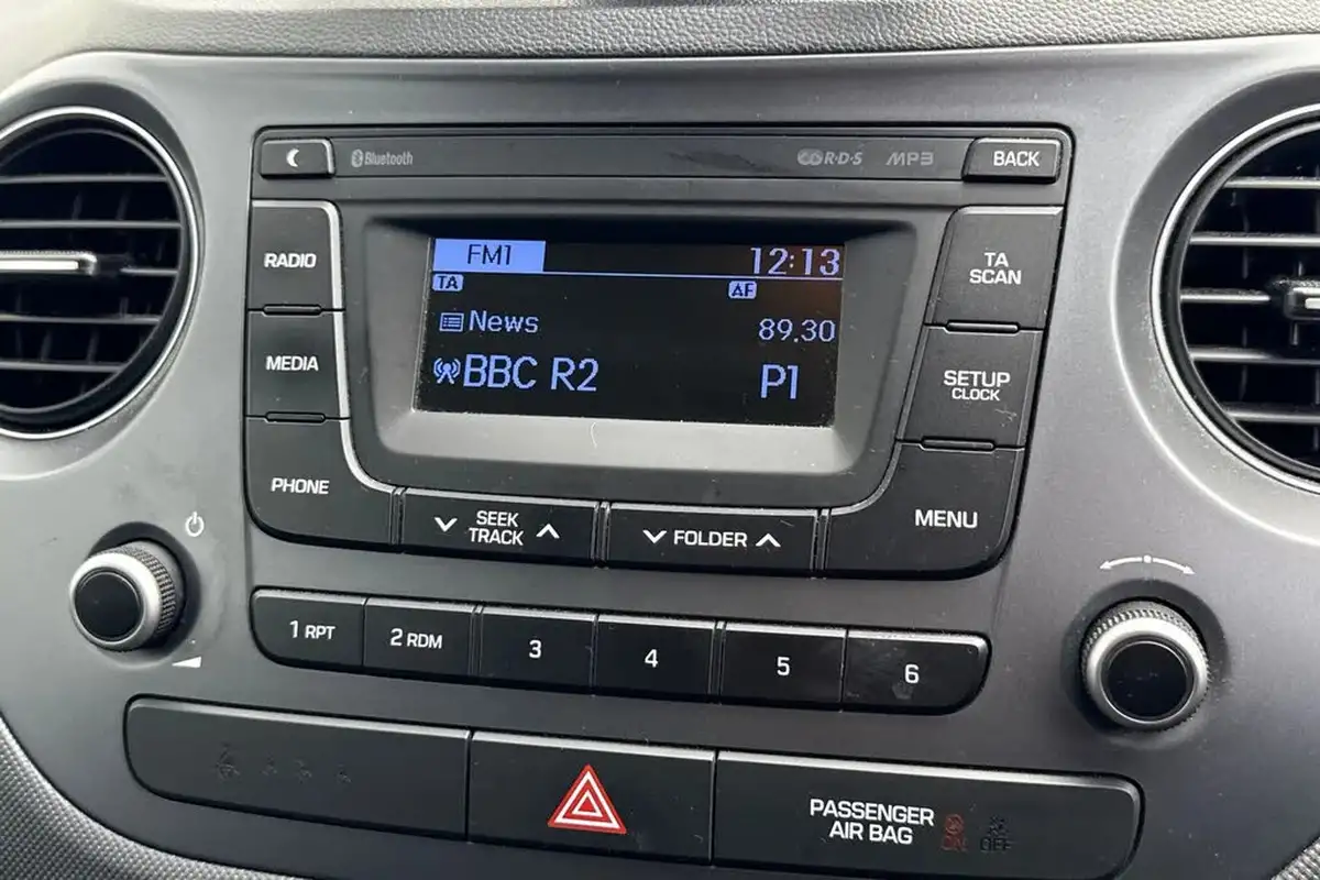 2018-hyundai-i10-10-premium-66ps-big-16
