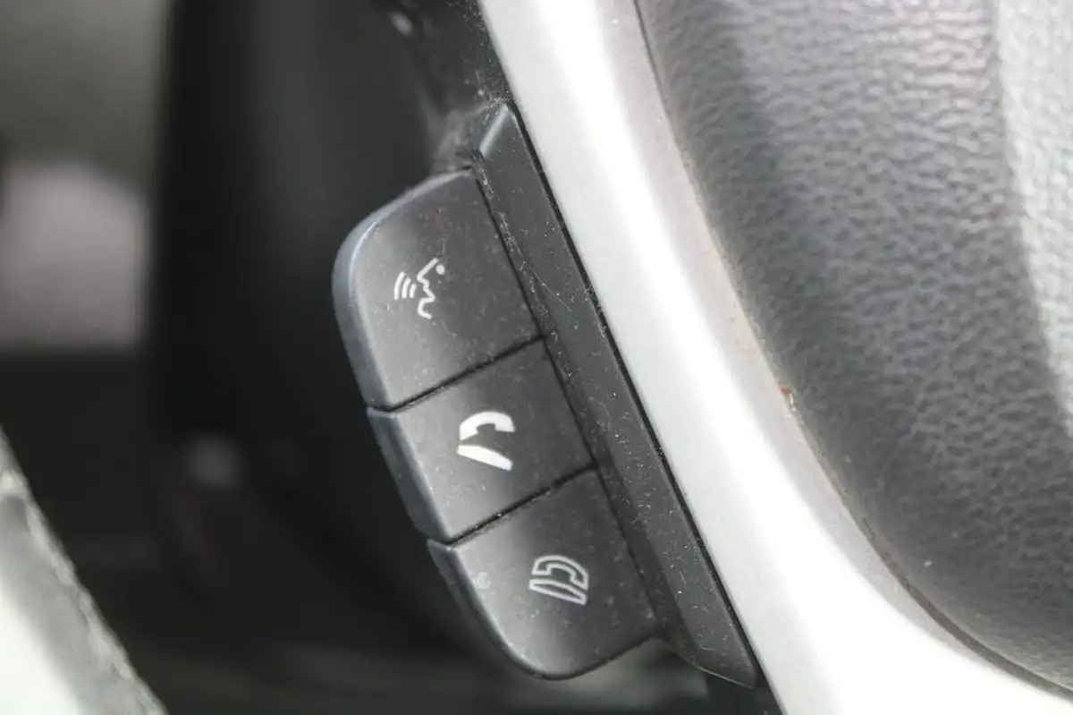 2016-suzuki-s-cross-10-boosterjet-sz-t-110ps-big-24