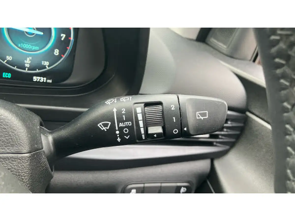 2024-hyundai-bayon-10-t-gdi-premium-100ps-48-volt-mhev-dct-big-24
