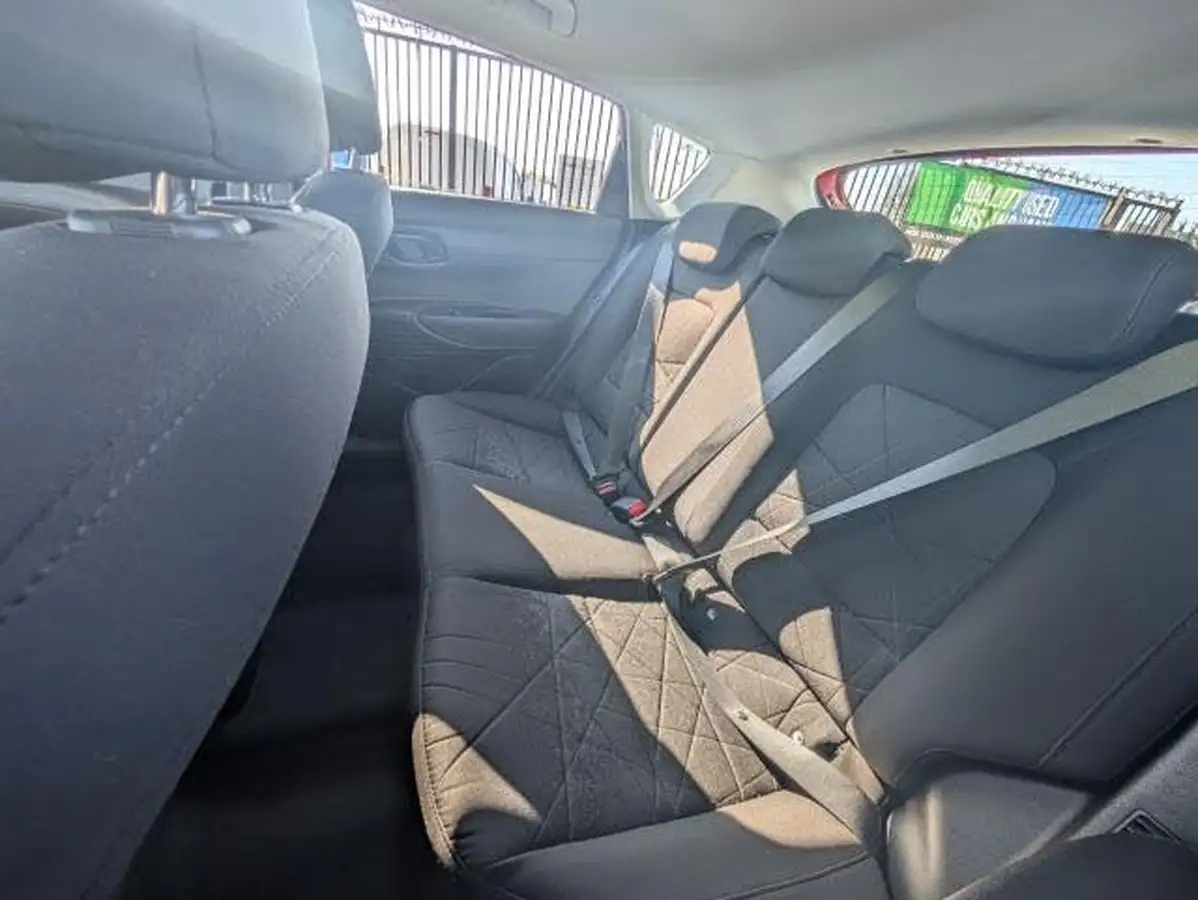 2023-hyundai-bayon-10-t-gdi-se-connect-dct-big-27