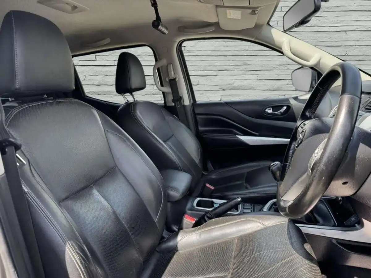 2020-nissan-navara-23dci-tt-tekna-8-navileather-big-12