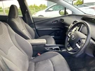 2018-toyota-prius-hybrid-small-20