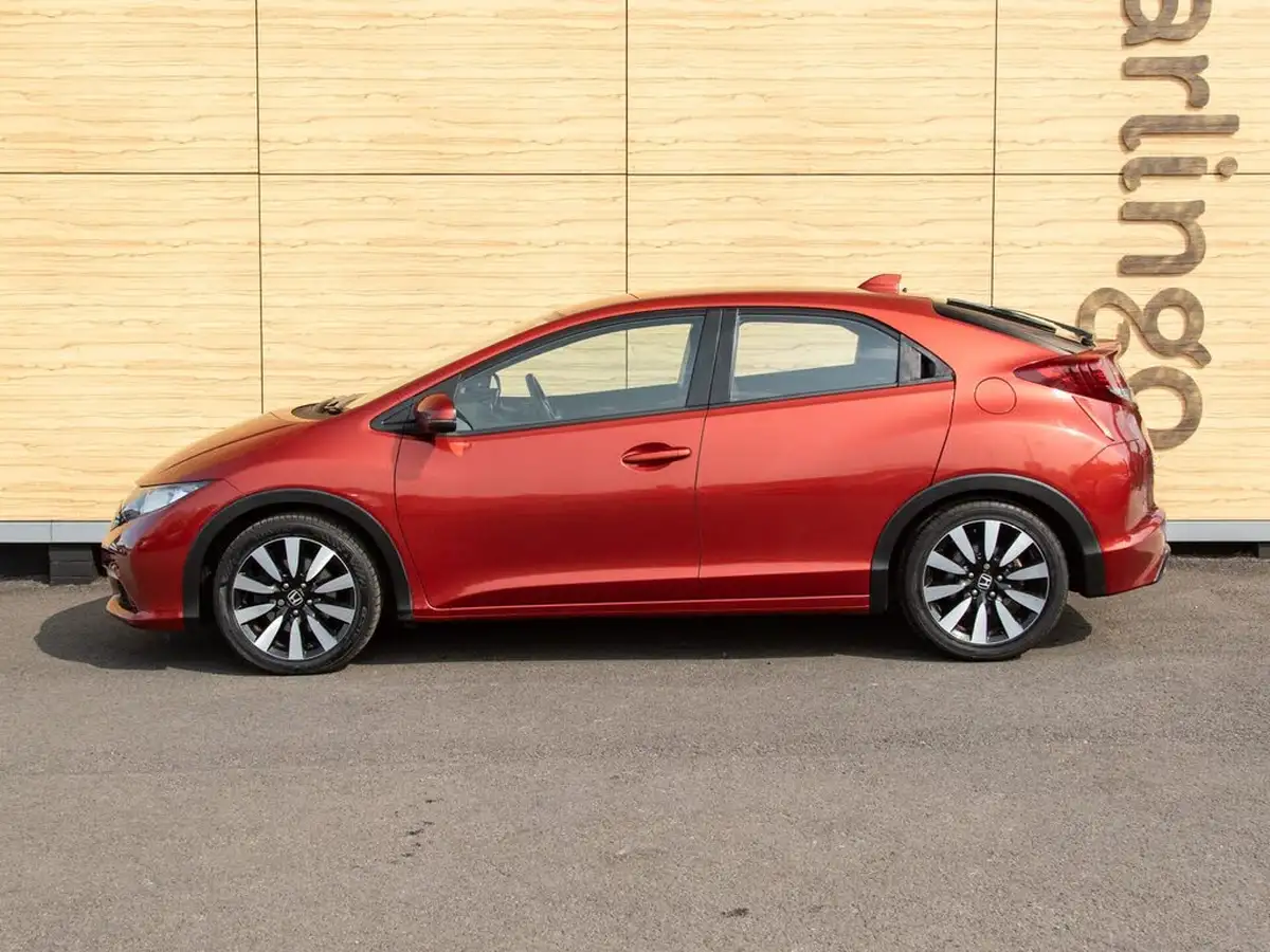 2014-honda-civic-18-se-plus-hatchback-auto-big-12