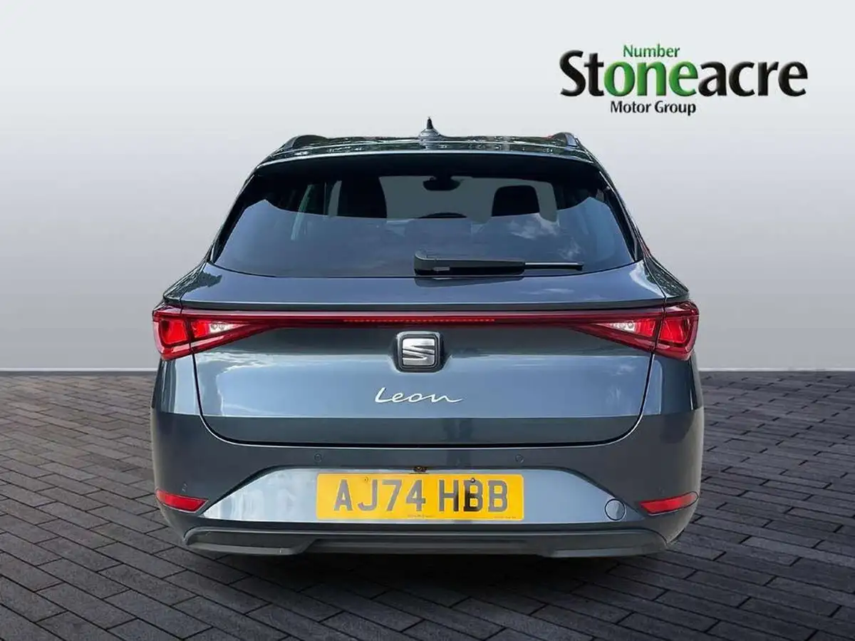 2025-seat-leon-15-tsi-se-dynamic-estate-big-3