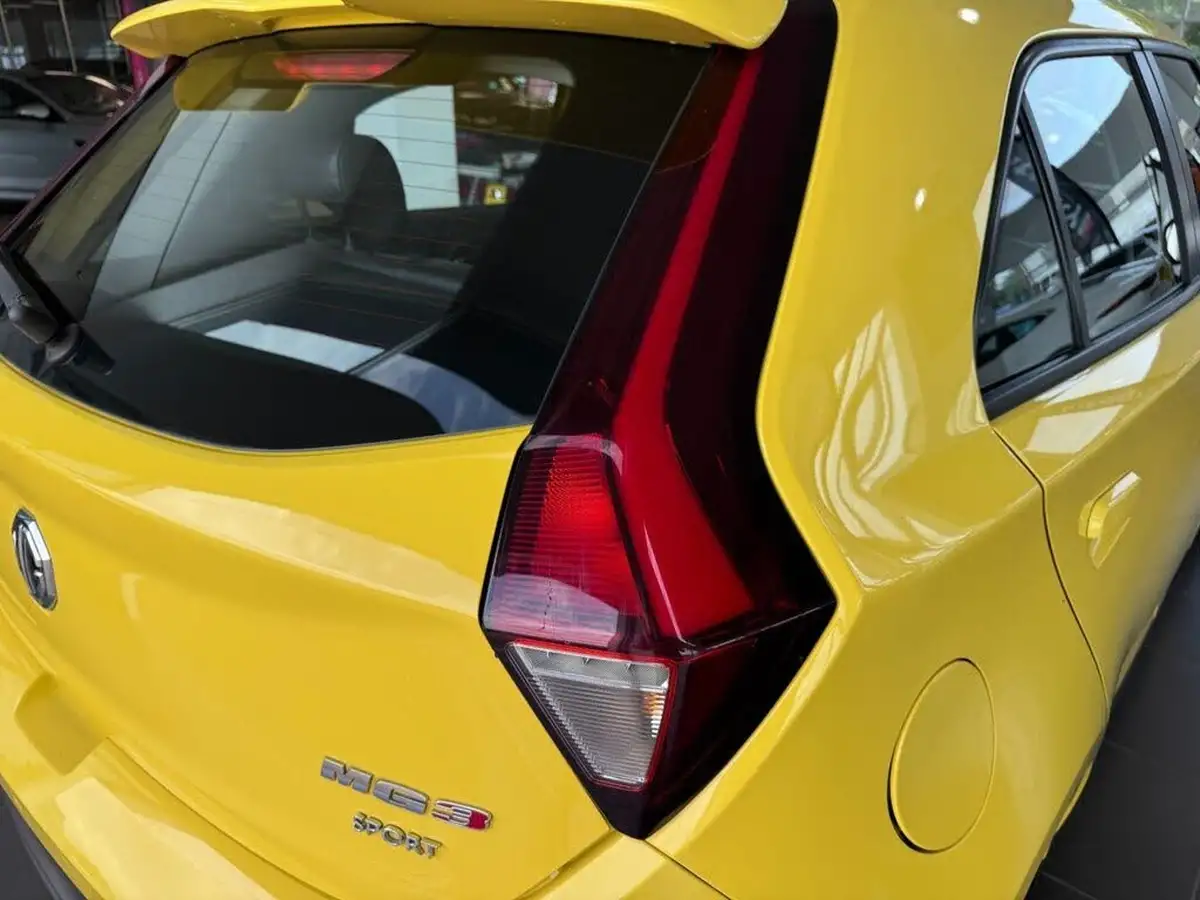 2018-mg-mg3-15-vti-tech-exclusive-big-55