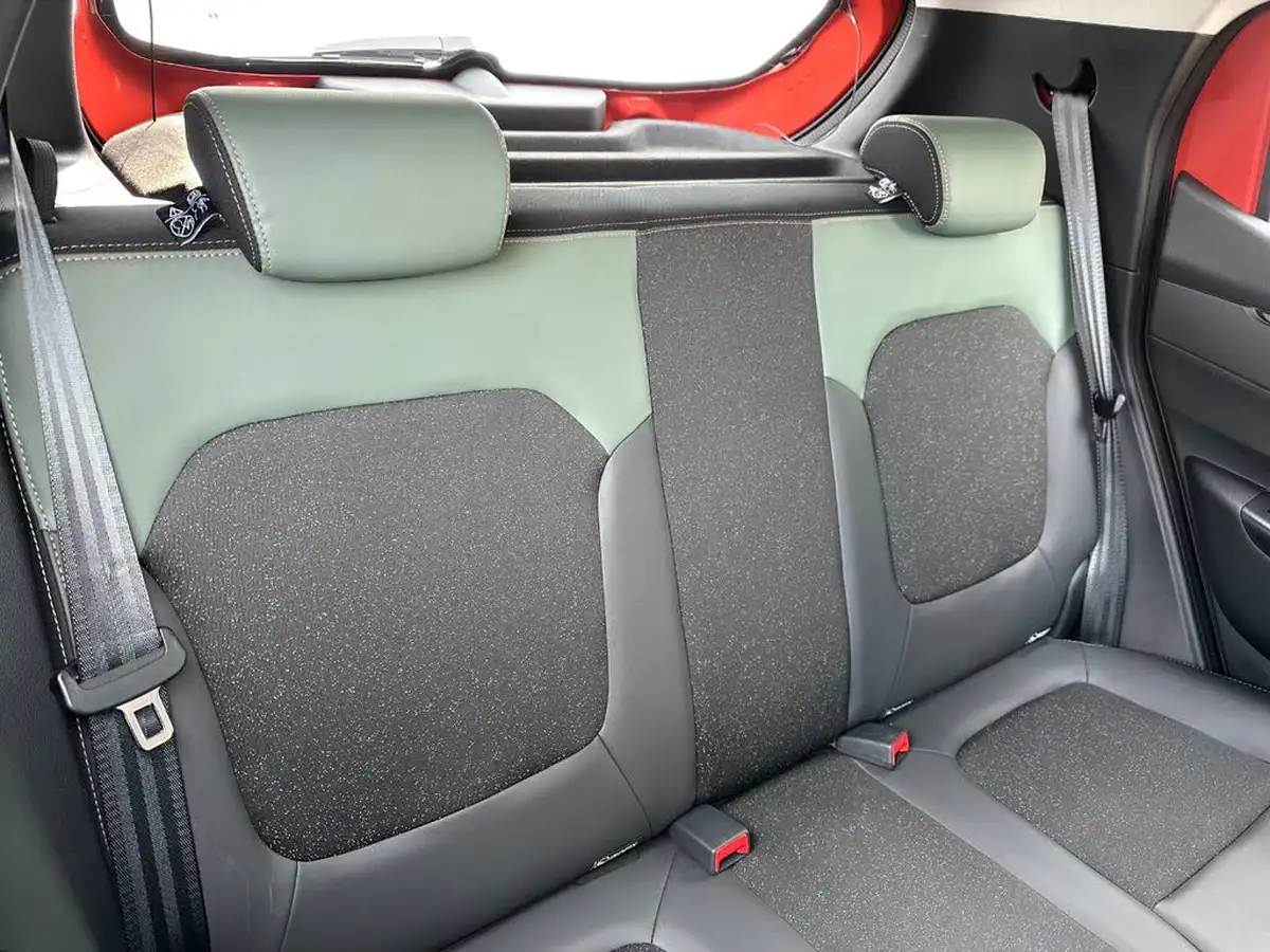 2024-dacia-spring-cargo-e-extreme-big-7