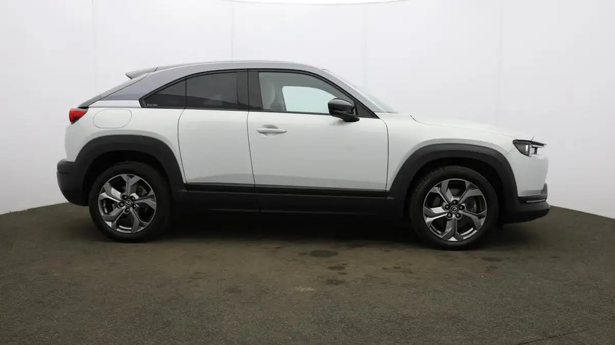 2021-mazda-mx-30-e-first-edition-big-53