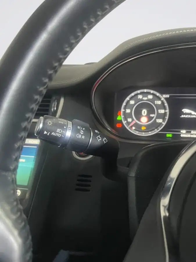 2020-jaguar-e-pace-20-i4d-r-dynamic-hse-180ps-big-20