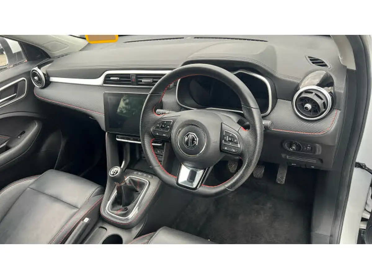2023-mg-zs-suv-15-vti-tech-exclusive-big-10