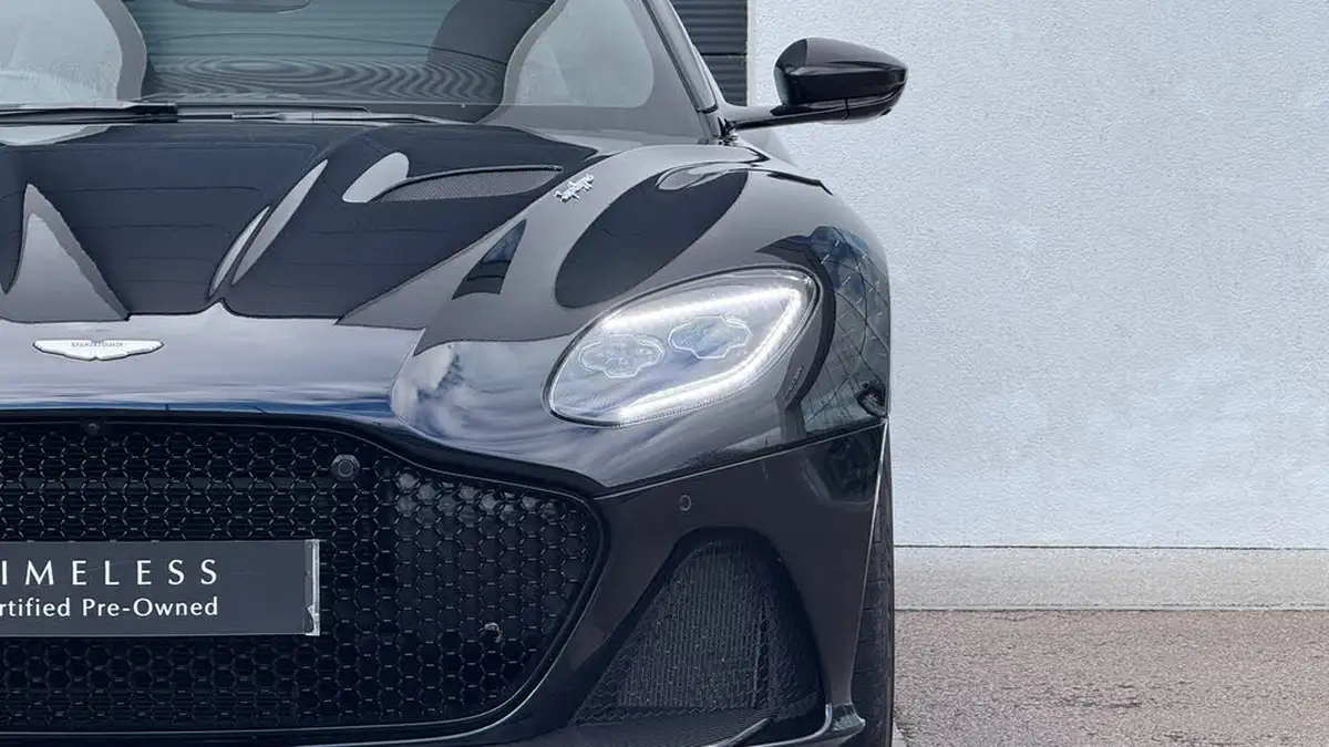 2020-aston-martin-dbs-52-v12-superleggera-big-19