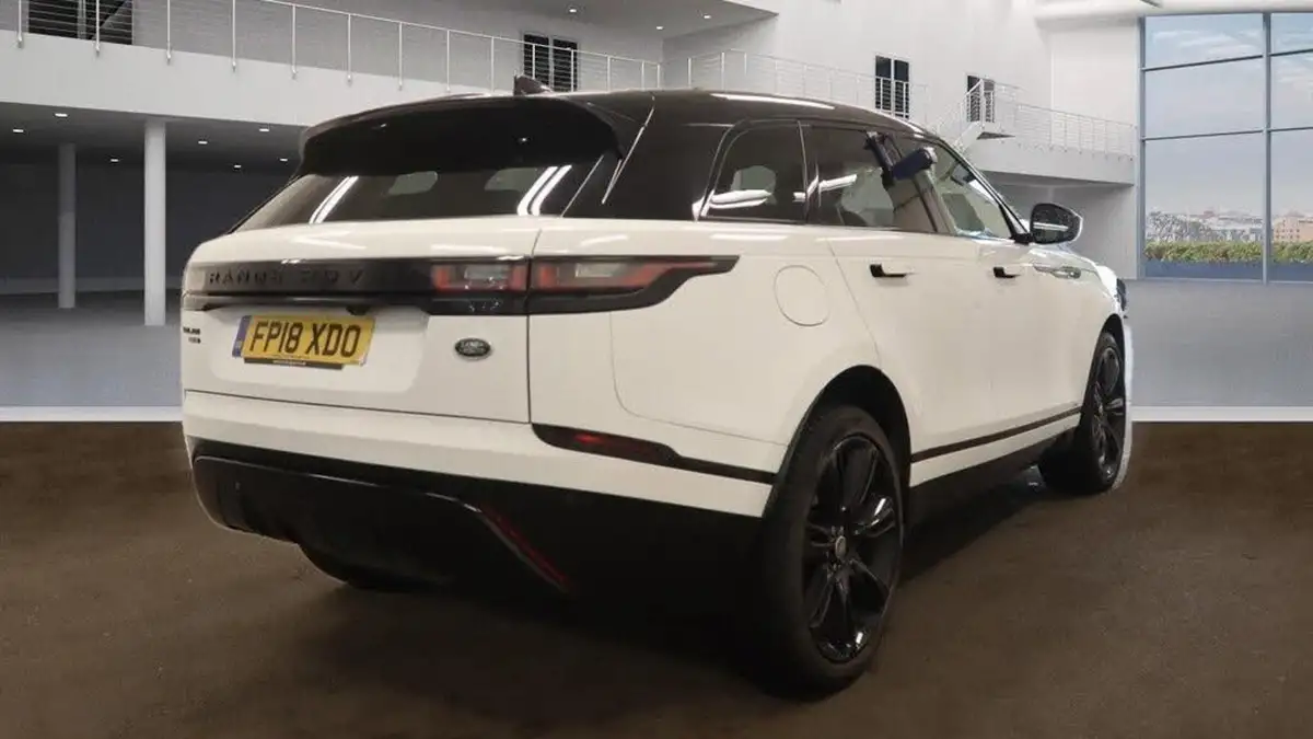 2018-land-rover-range-rover-velar-20-d240-r-dynamic-se-ss-big-3