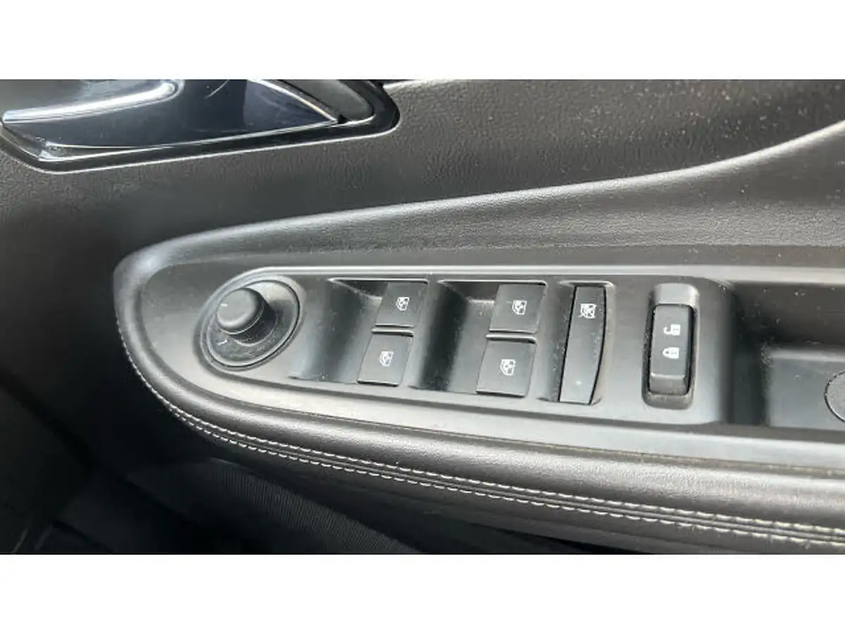 2019-vauxhall-mokka-x-16cdti-griffin-big-30