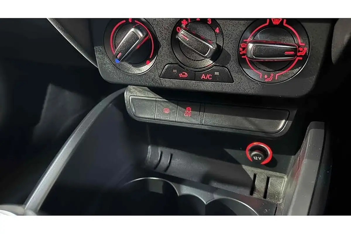 2016-audi-a1-10-tfsi-sportback-5d-big-43