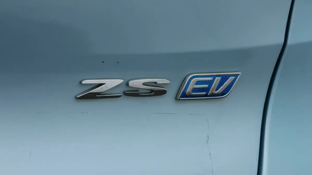 2021-mg-zs-suv-e-excite-ev-big-21
