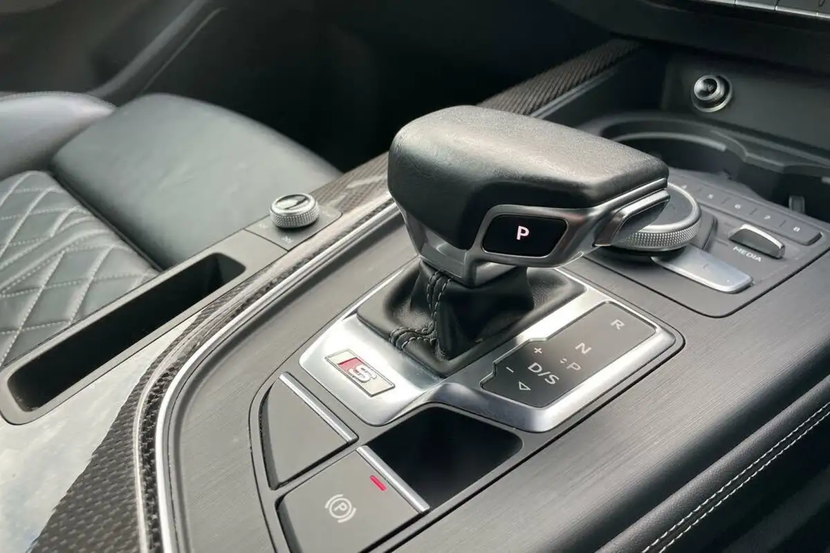 2018-audi-s5-30-tfsi-quattro-coupe-3d-big-59