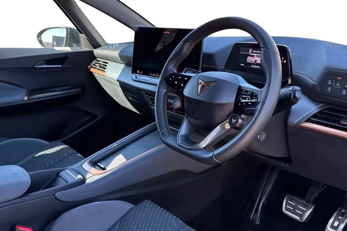 2024-cupra-born-e-vz-big-7