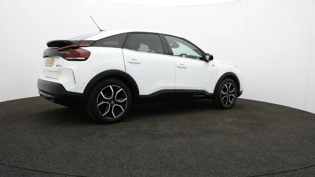 2022-citroen-c4-e-shine-plus-big-28
