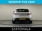 2022-porsche-macan-20-small-3