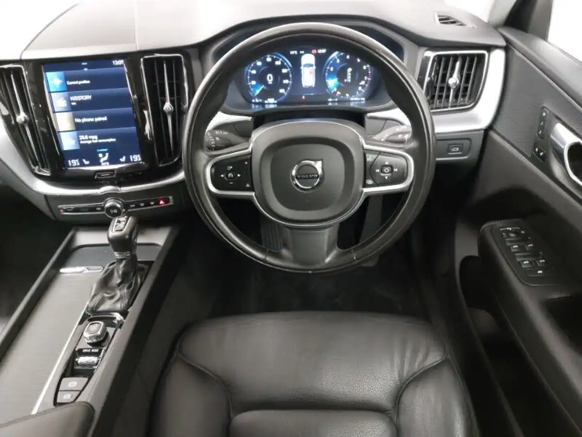 2019-volvo-xc60-20-t5-momentum-pro-big-6