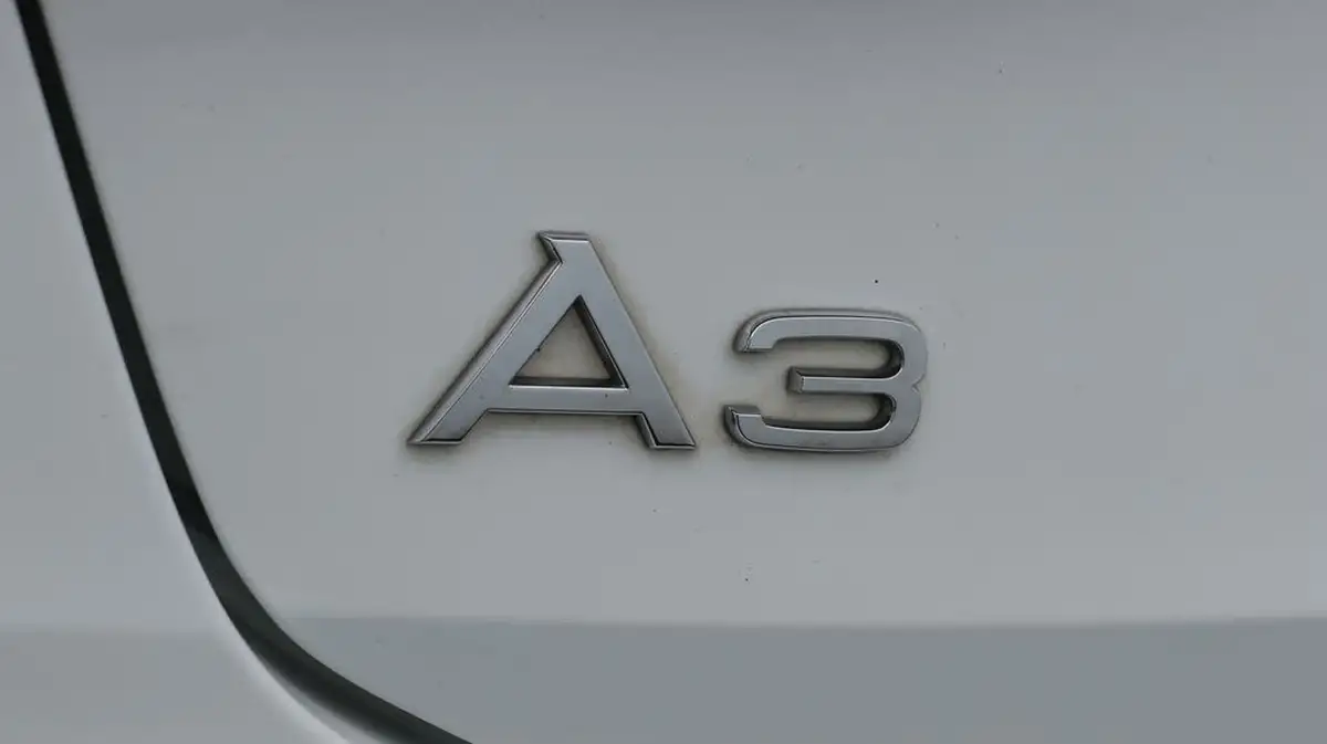 2021-audi-a3-10-30-tfsi-sportback-5d-big-22