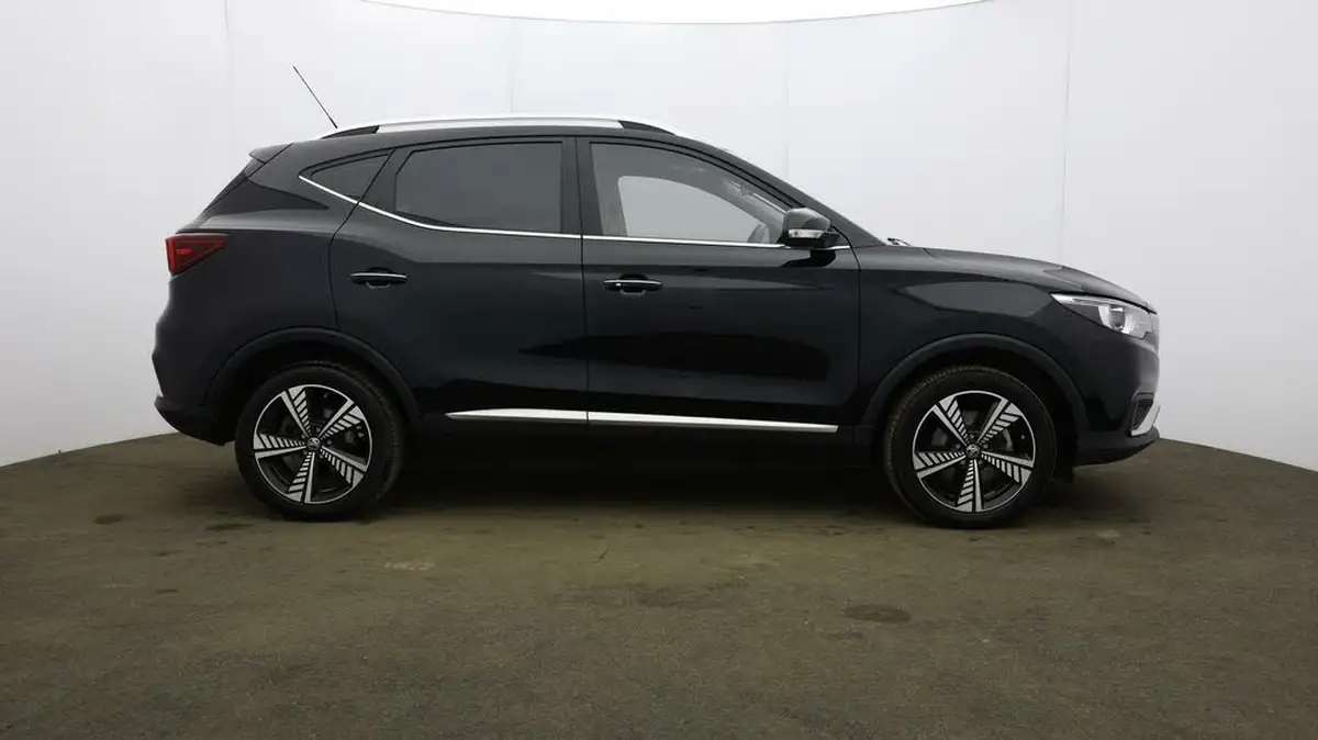2021-mg-zs-suv-e-exclusive-ev-big-44
