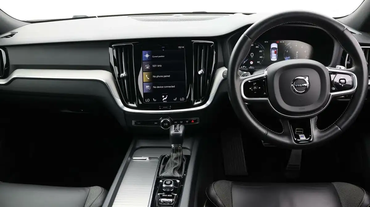 2019-volvo-s60-20-t5-r-design-edition-big-12