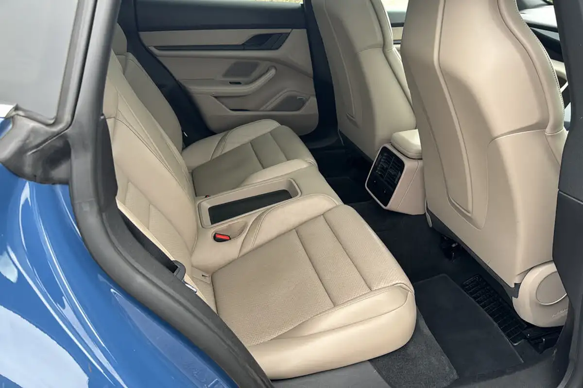 2021-porsche-taycan-e-4s-571ps-performance-battery-plus-big-42