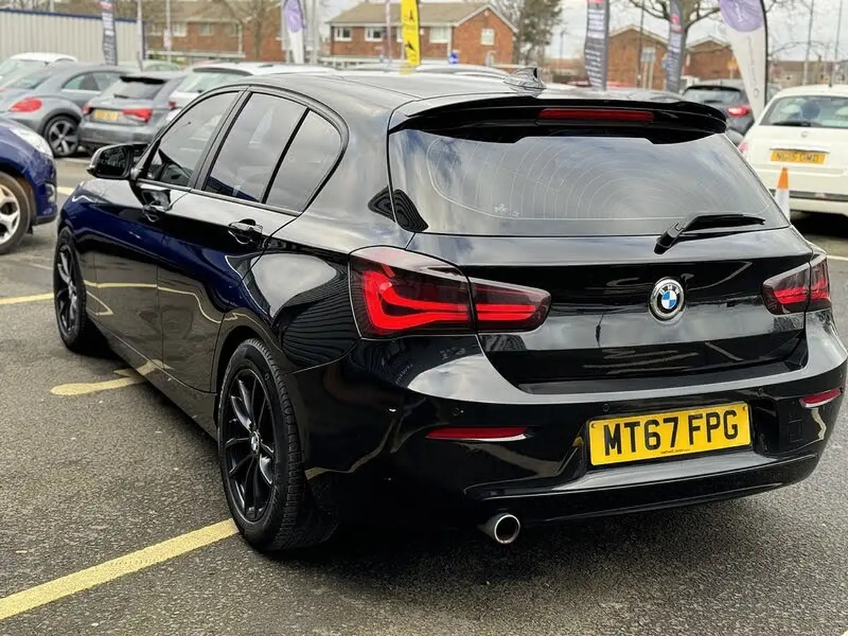 2017-bmw-1-series-20td-118d-se-5d-auto-big-21