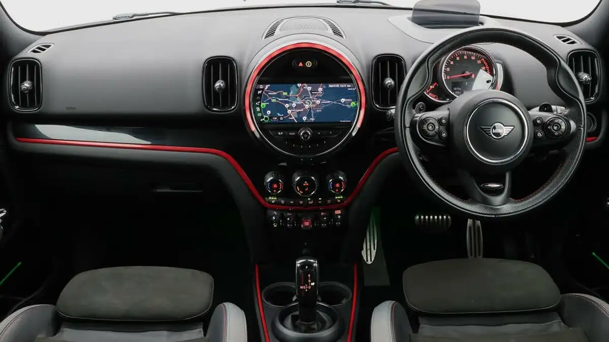 2019-mini-countryman-20-john-cooper-works-big-12