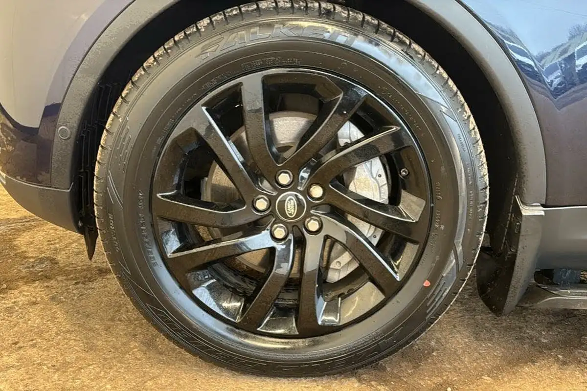 2020-land-rover-discovery-30td6-hse-big-28