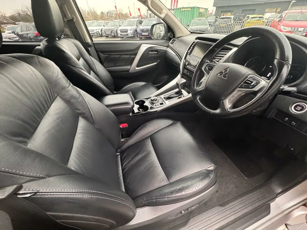 2021-mitsubishi-shogun-sport-24di-d-3-big-25