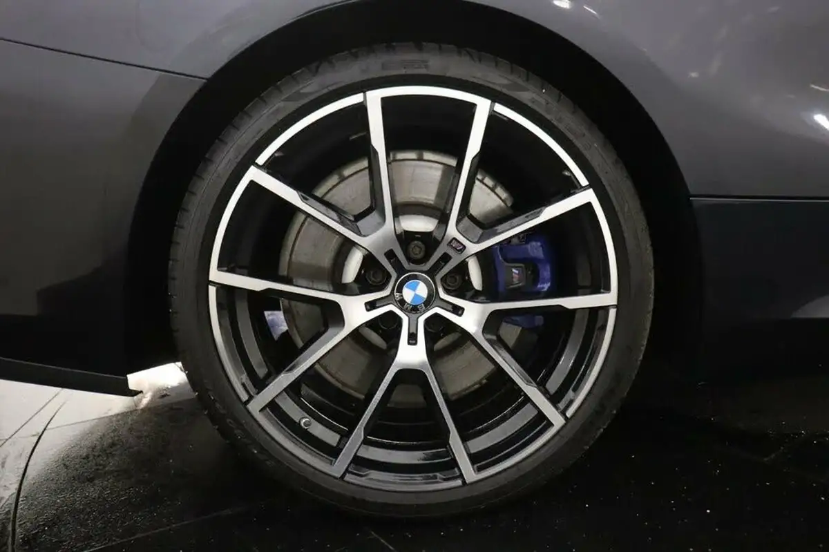 2019-bmw-8-series-30-840i-coupe-2d-big-41