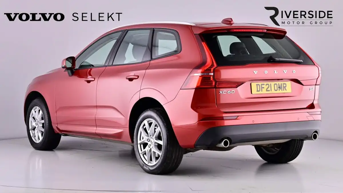 2021-volvo-xc60-20td-b4-momentum-big-1