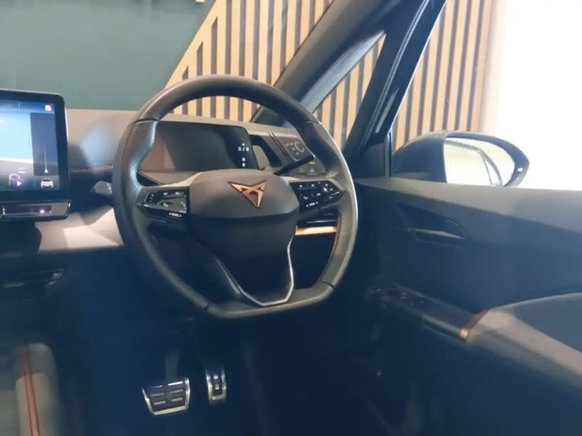 2024-cupra-born-e-v1-204ps-58kwh-big-8