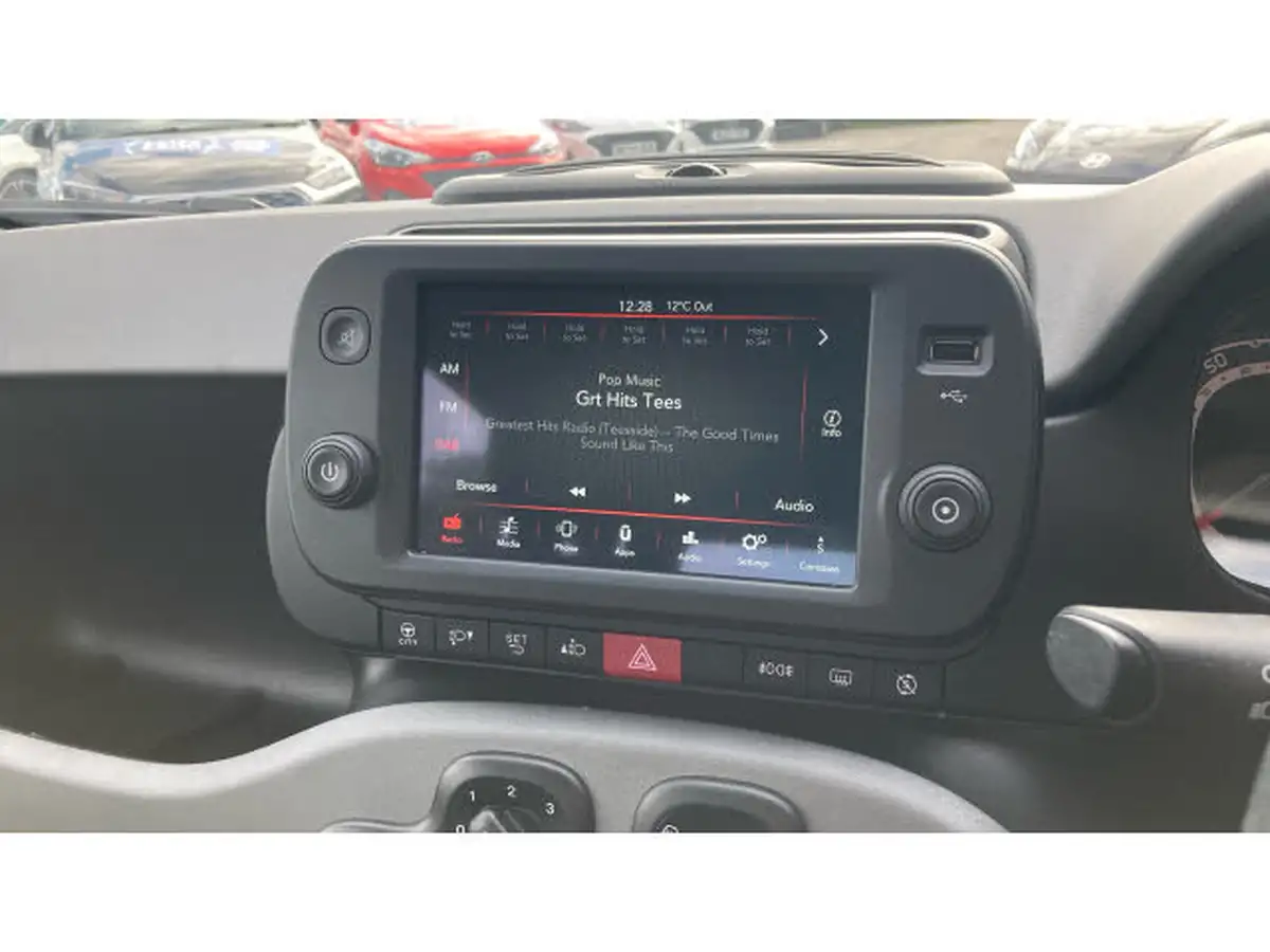 2022-fiat-panda-10-city-life-big-11