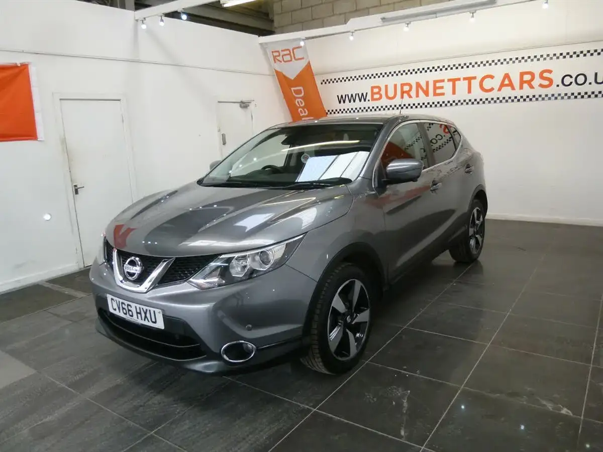 2016-nissan-qashqai-12-dig-t-n-connecta-big-4