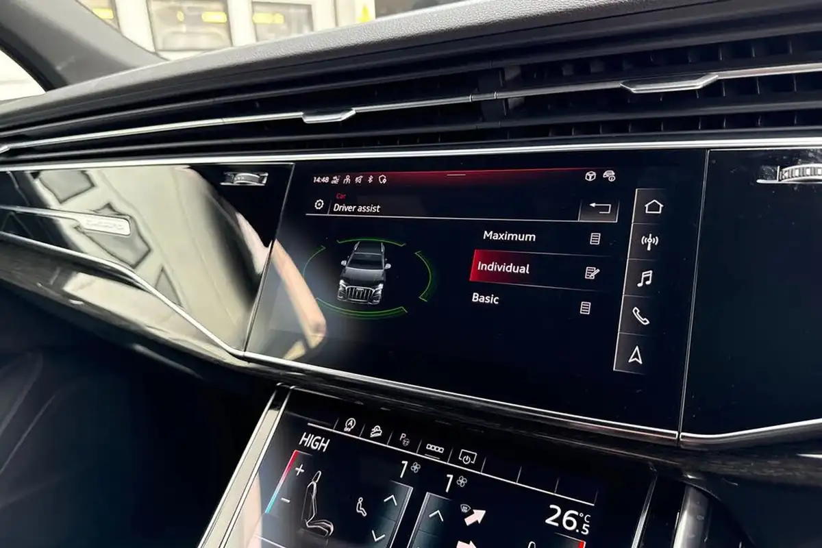 2022-audi-q7-30-55-tfsi-black-edition-big-47