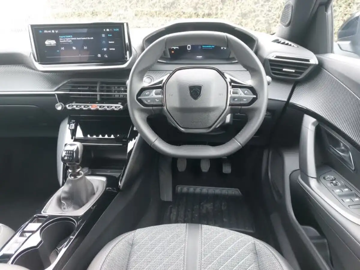 2024-peugeot-2008-suv-12-puretech-allure-130ps-big-6