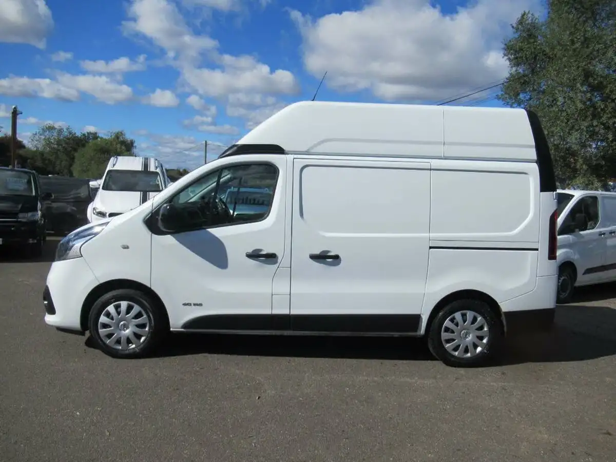 2020-nissan-nv300-20dci-acenta-l1h2-big-2