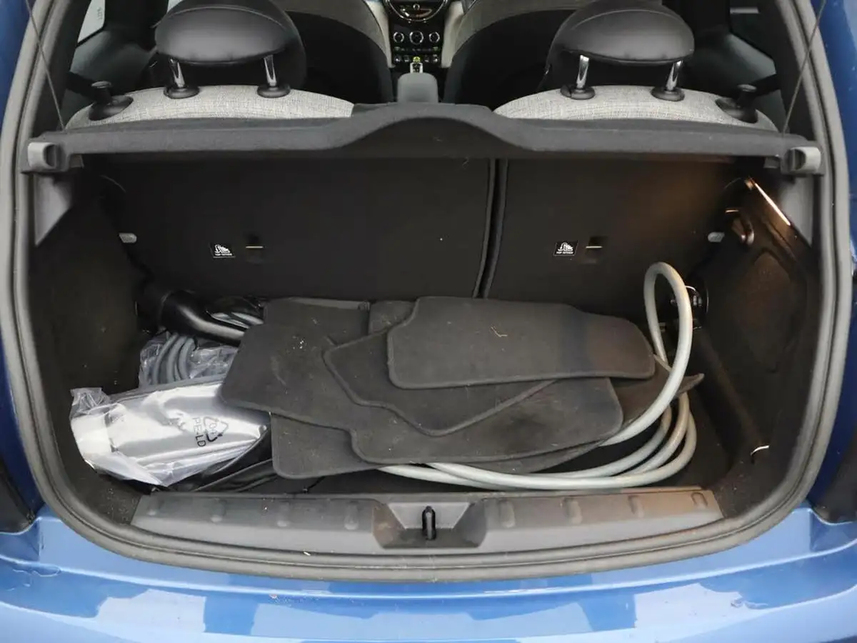 2022-mini-cooper-e-cooper-s-collection-edition-big-6