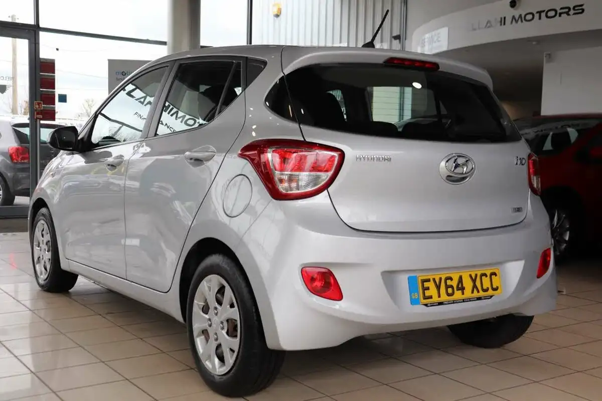 2015-hyundai-i10-12-se-auto-big-5