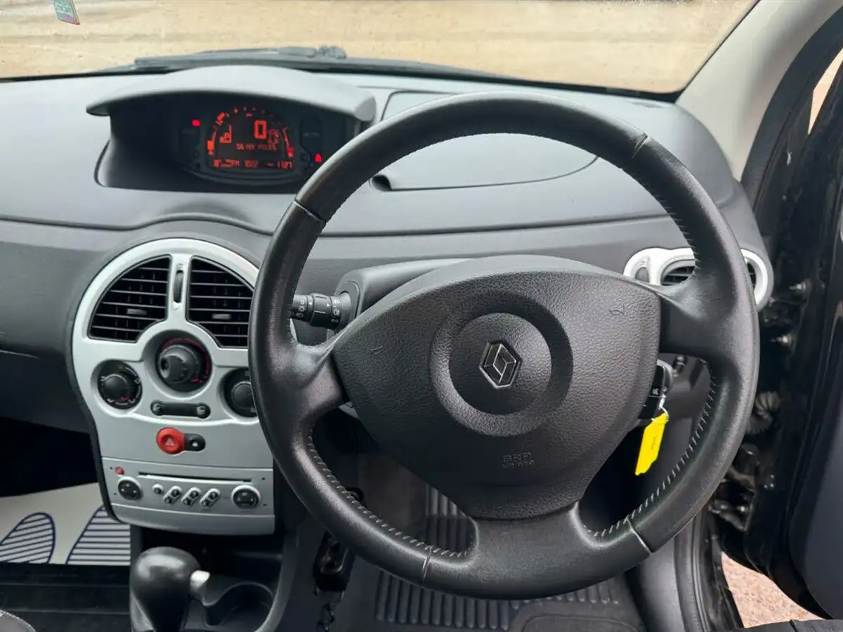 2008-renault-grand-modus-16-dynamique-big-32