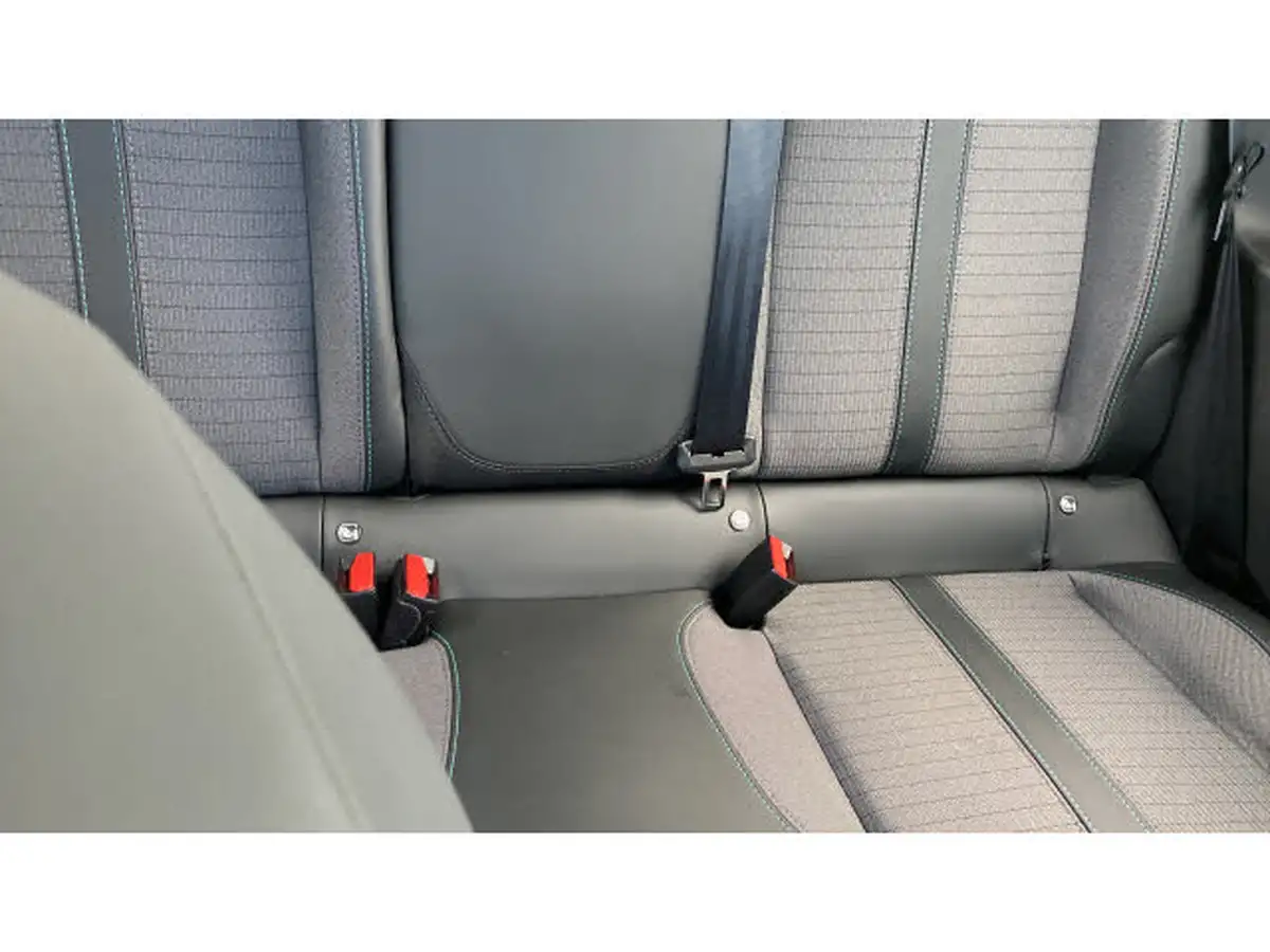 2021-peugeot-208-12-puretech-allure-premium-100bhp-big-16