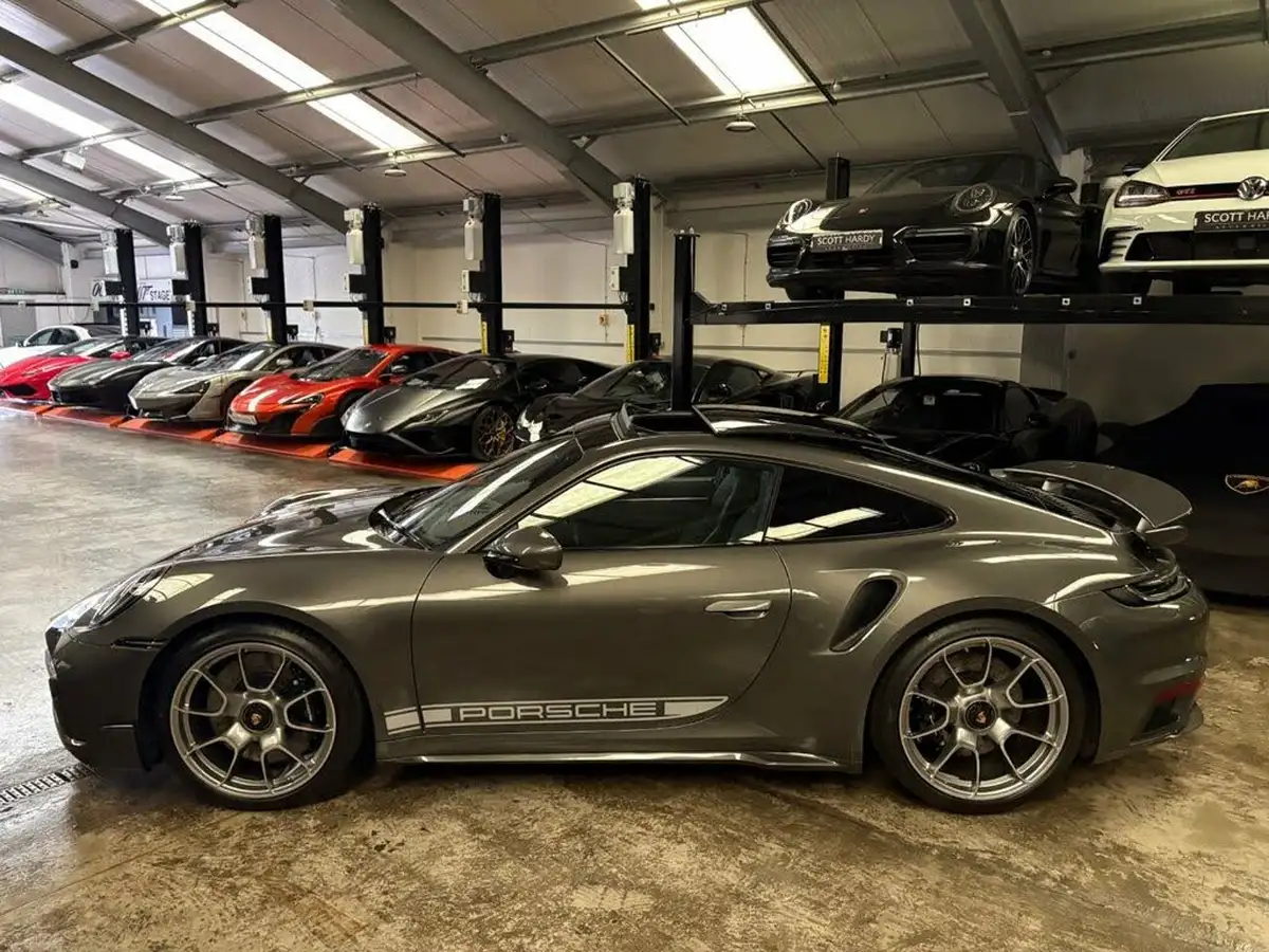 2024-porsche-911-38-turbo-coupe-big-10