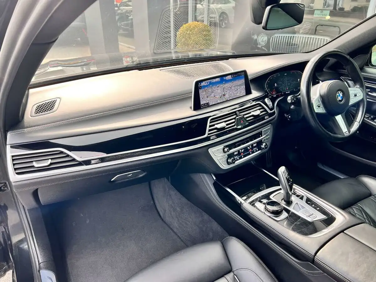 2022-bmw-7-series-30td-730d-m-sport-big-6