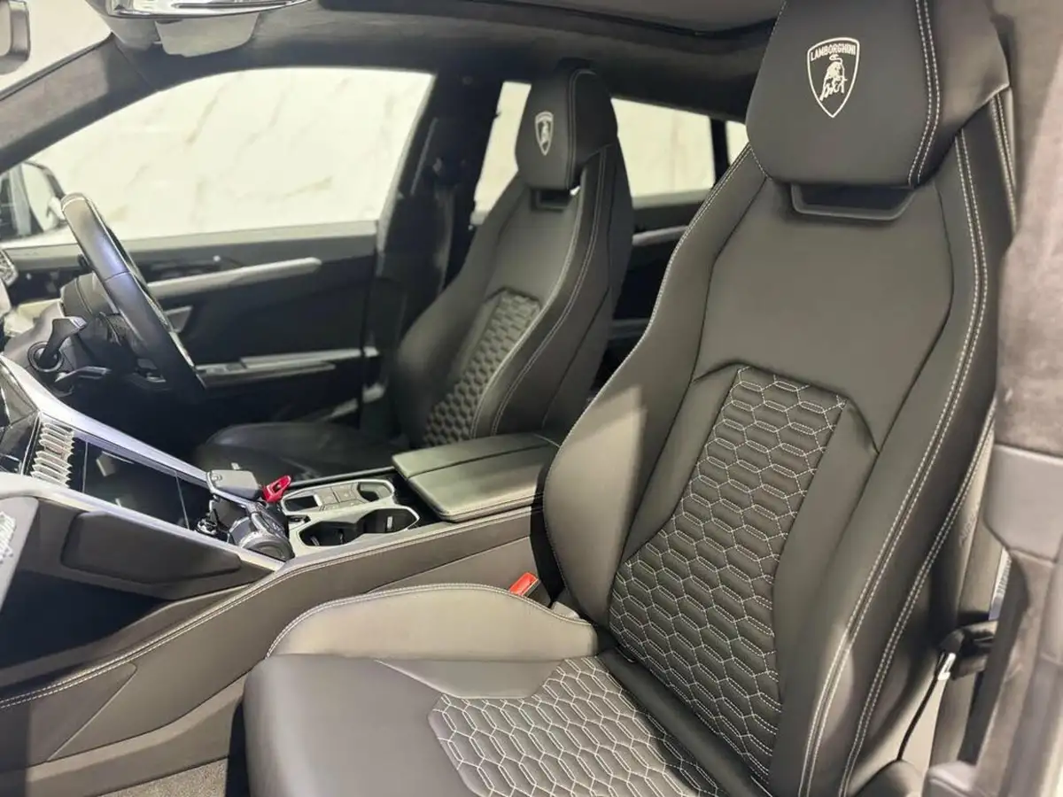 2021-lamborghini-urus-40-no-trim-big-40