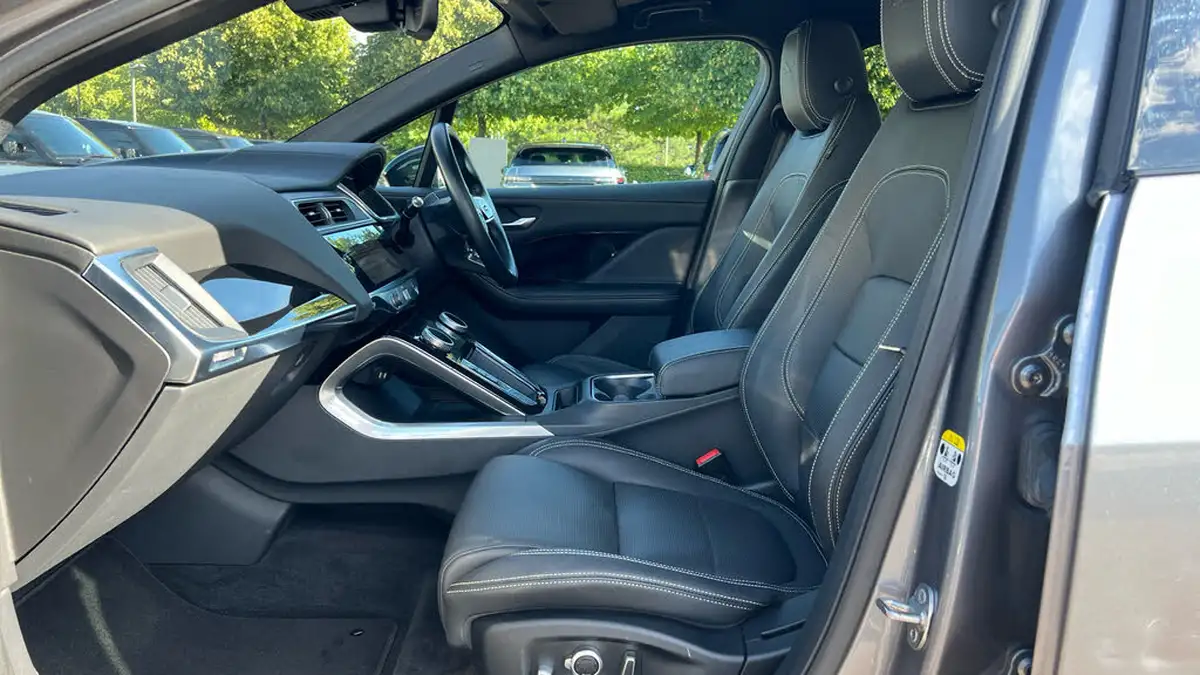 2022-jaguar-i-pace-ev400-hse-black-big-2