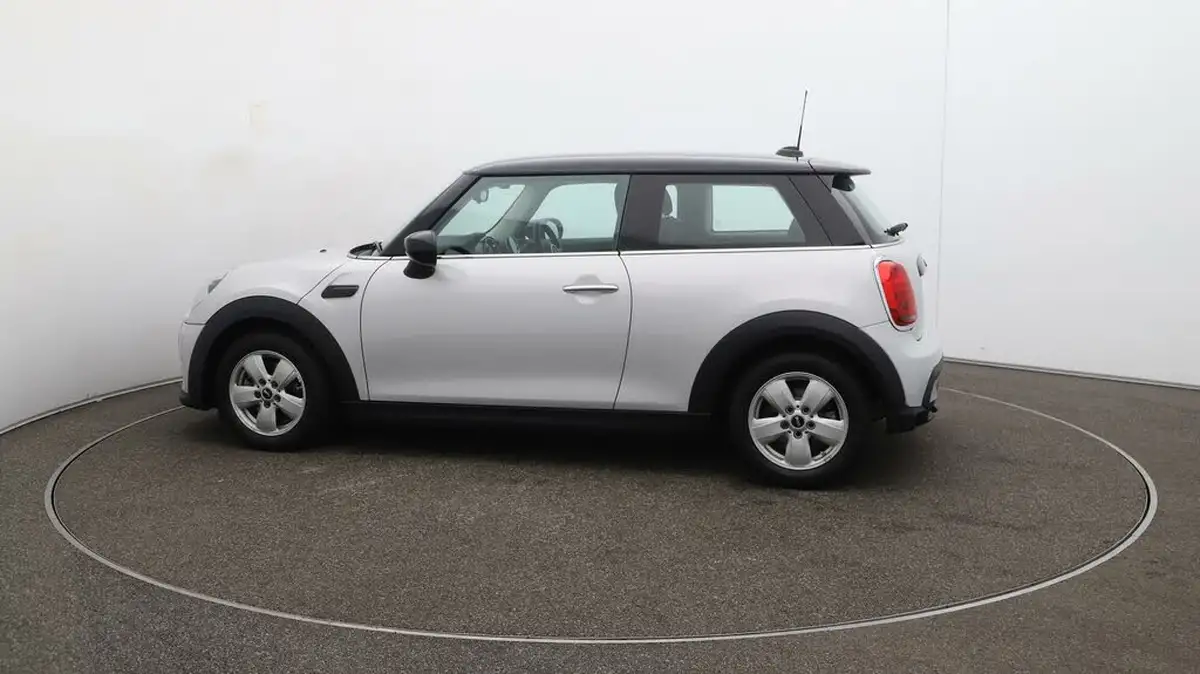 2021-mini-cooper-15-cooper-classic-hatchback-3d-big-52